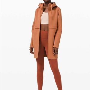 Lululemon Long Horizons Hoodie - size 8